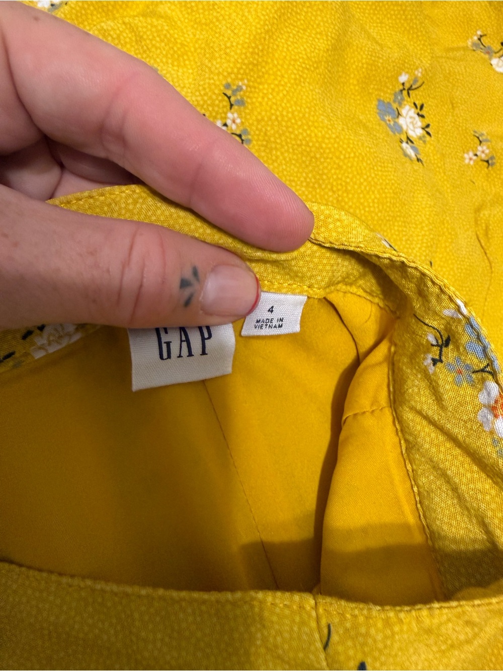 GAP Yellow Floral Midi Skirt with Buttons Size 4 - Picture 6 of 7